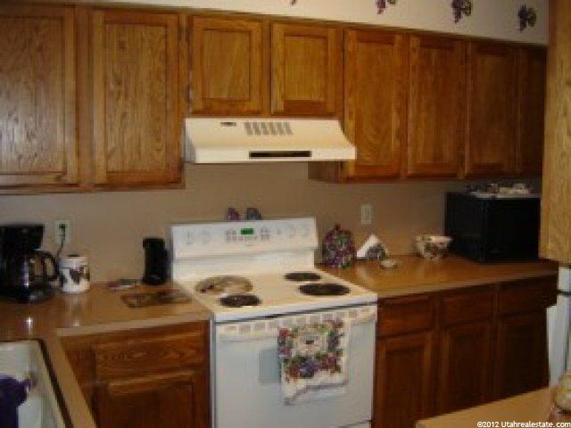 236 N 500 W, Clearfield, UT 84015 — photo 3