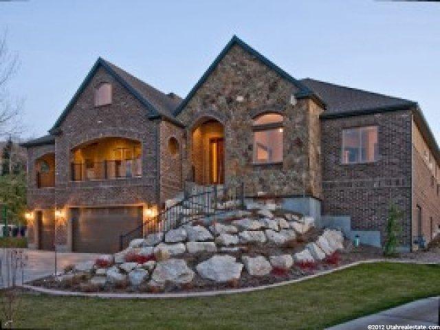 2596 S Fairway Cir, Bountiful, UT 84010 — photo 2