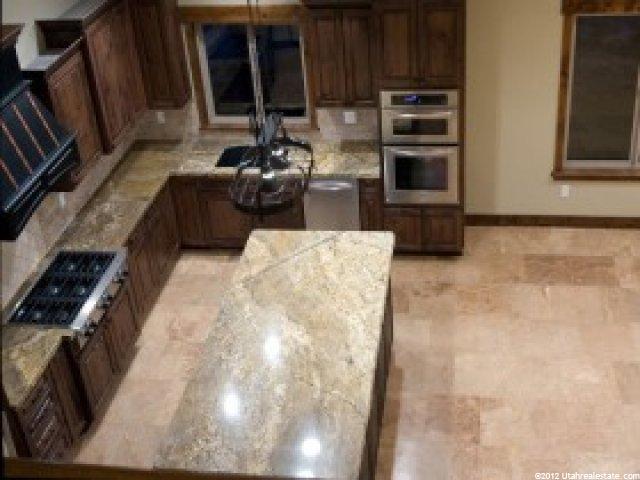 2596 S Fairway Cir, Bountiful, UT 84010 — photo 4