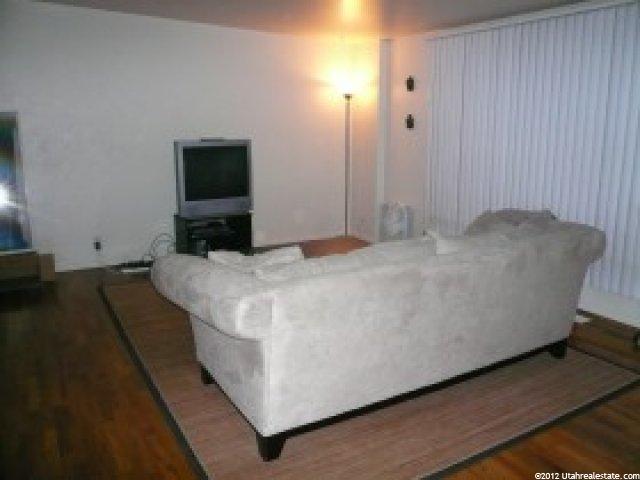 782 E La Dore Dr S, Murray, UT 84107 — photo 2