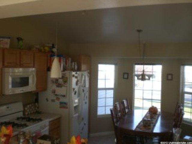 206 E 1375 N, Layton, UT 84041 — photo 3