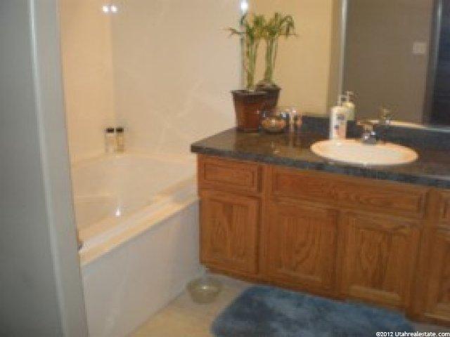227 E 2525 S, Clearfield, UT 84015 — photo 10