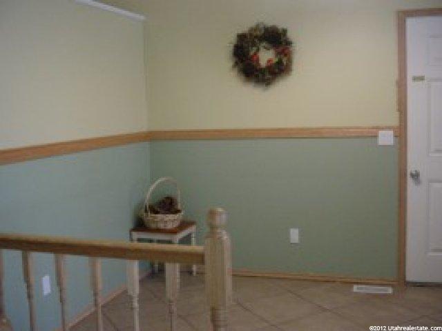 328 Meadowbrook Dr, Ogden, UT 84404 — photo 3