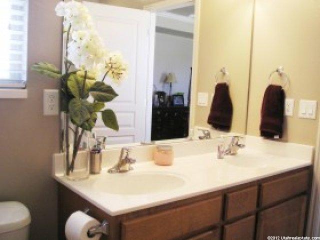 2536 W 2525 N, Farr West, UT 84404 — photo 11