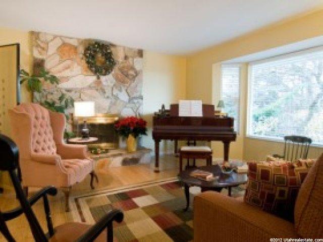 3677 S Carriage Ln, Bountiful, UT 84010 — photo 3