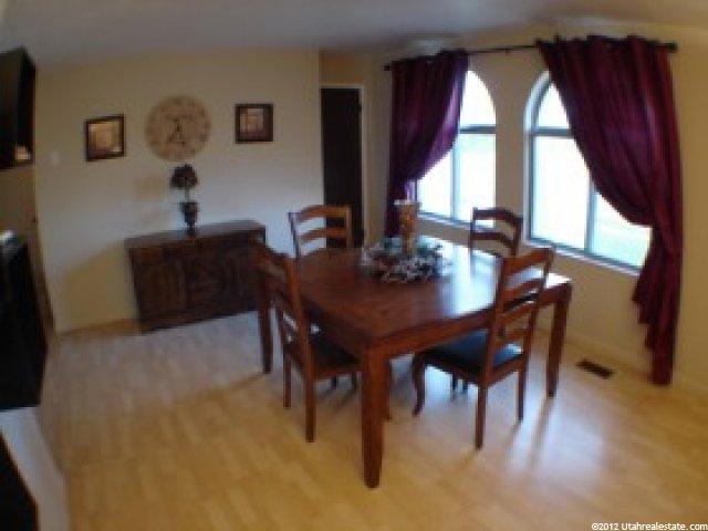 285 W 2400 S, Clearfield, UT 84015 — photo 2