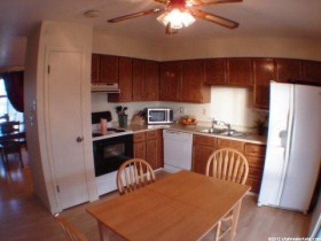 285 W 2400 S, Clearfield, UT 84015 — photo 3