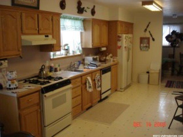 138 N 200 E, Mt Pleasant, UT 84647 — photo 3
