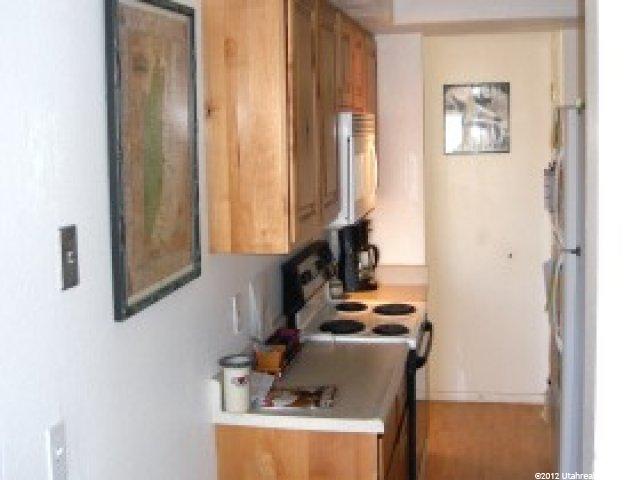 599 E Carmel Dr, Midvale, UT 84047 — photo 3