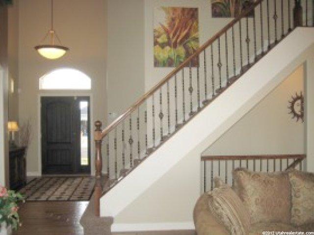 562 W 2810 S, Syracuse, UT 84075 — photo 2