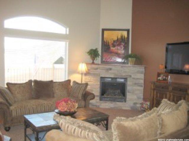 562 W 2810 S, Syracuse, UT 84075 — photo 4