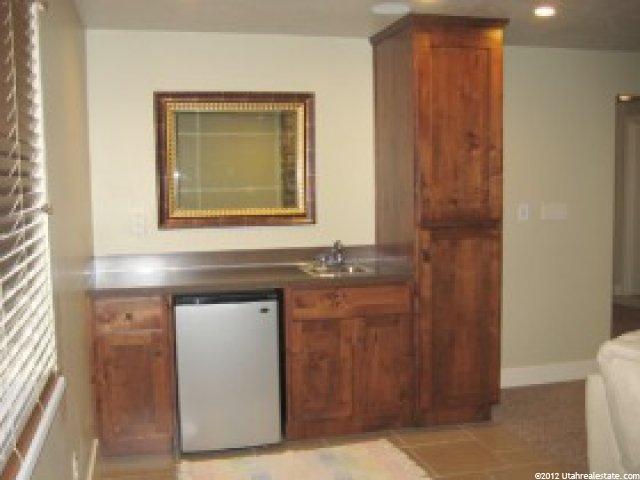 562 W 2810 S, Syracuse, UT 84075 — photo 9