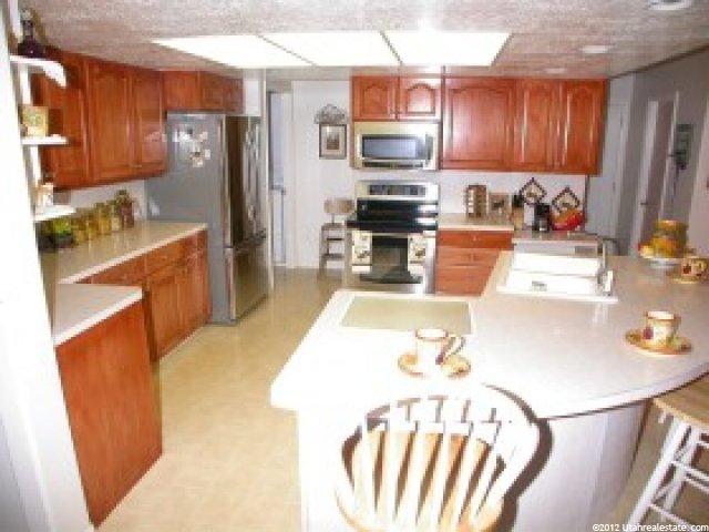 3507 N 2175 E, Layton, UT 84040 — photo 2
