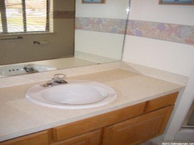 887 N Harrison Blvd, Ogden, UT 84404 — photo 5