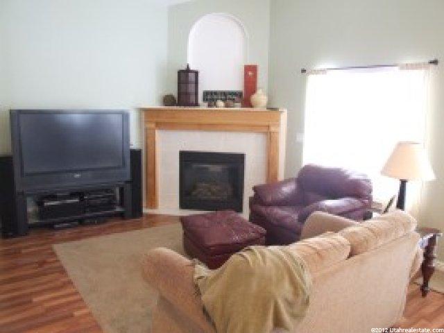 2399 N 10 W, Layton, UT 84041 — photo 4