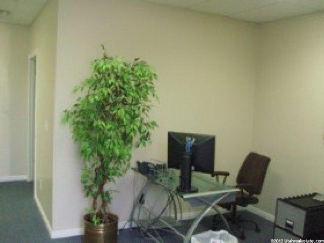 555 E 5300 S, South Ogden, UT 84403 — photo 2
