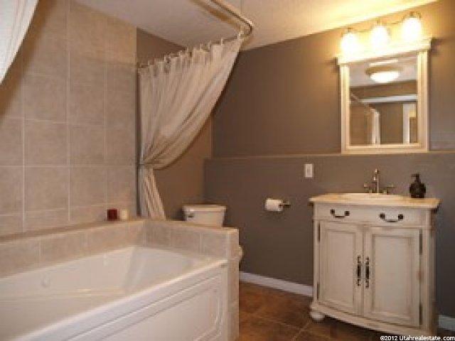 163 E Manilla Dr, Draper, UT 84020 — photo 9