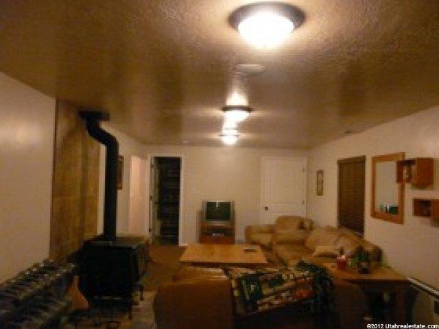 215 S 600 E, Mt Pleasant, UT 84647 — photo 8