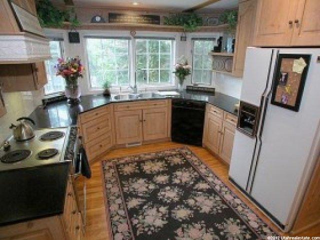 8327 Ashley Ave, Sandy, UT 84093 — photo 7