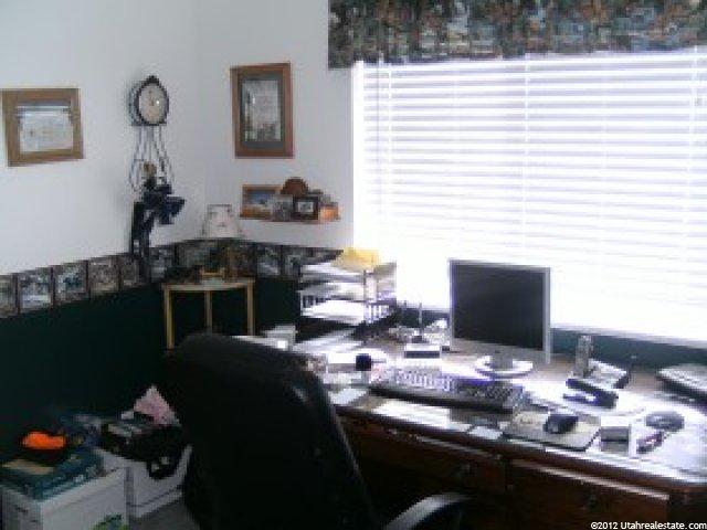 271 E 400 S, Hyrum, UT 84319 — photo 10