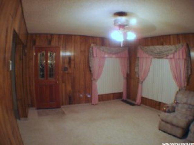 105 E Park St, Copperton, UT 84006 — photo 4