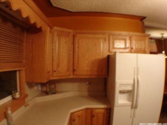 105 E Park St, Copperton, UT 84006 — photo 7