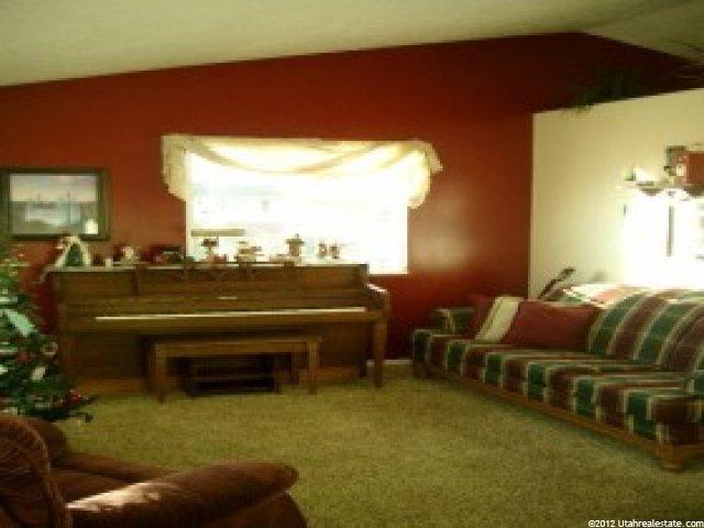 1430 W 1045 S, Clearfield, UT 84015 — photo 2