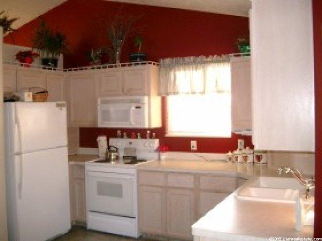 1430 W 1045 S, Clearfield, UT 84015 — photo 3