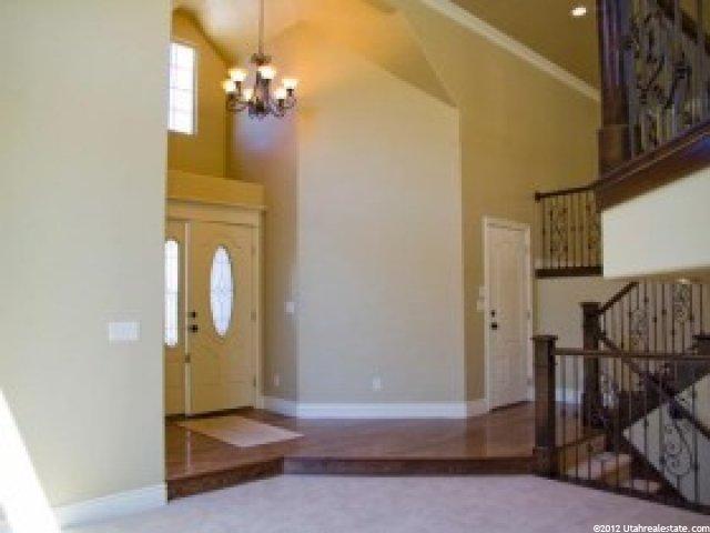 3883 S Highland Ct, Bountiful, UT 84010 — photo 2