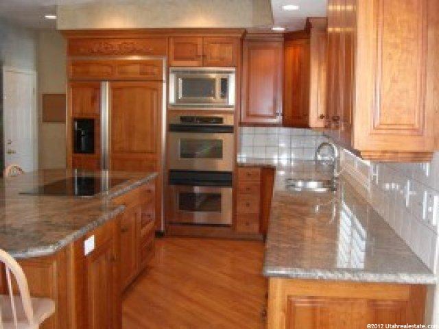 1422 Suncrest Cir, Centerville, UT 84014 — photo 3