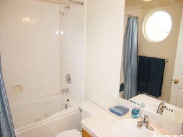 663 W 2050 N, Clinton, UT 84015 — photo 5