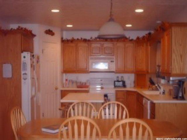 16 E 2450 S, Clearfield, UT 84015 — photo 4