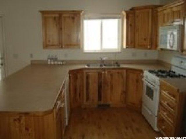 684 S 600 W, Genola, UT 84655 — photo 6