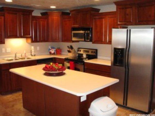 1702 N Pages Place Dr, Bountiful, UT 84010 — photo 2