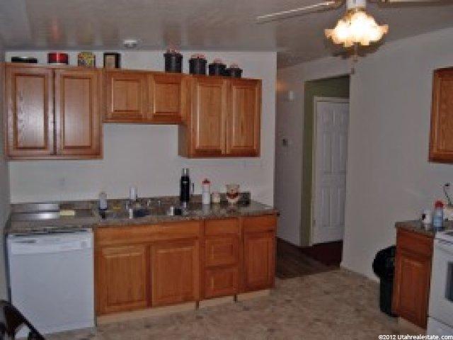 455 Ann St, Clearfield, UT 84015 — photo 4