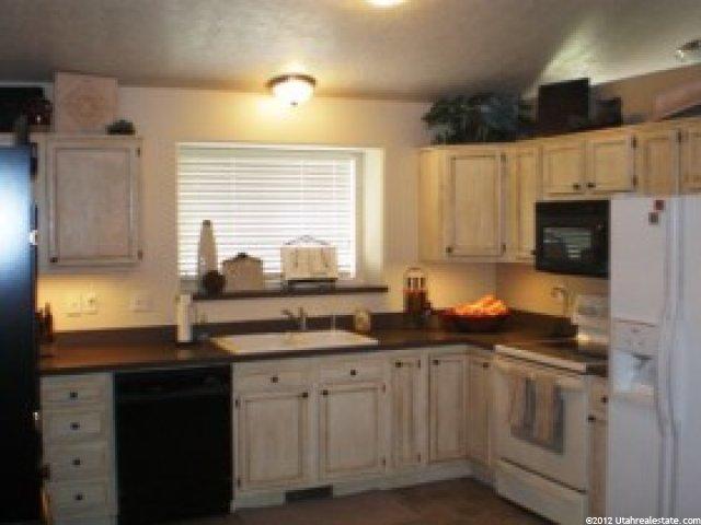 196 E 2275 S, Clearfield, UT 84015 — photo 3