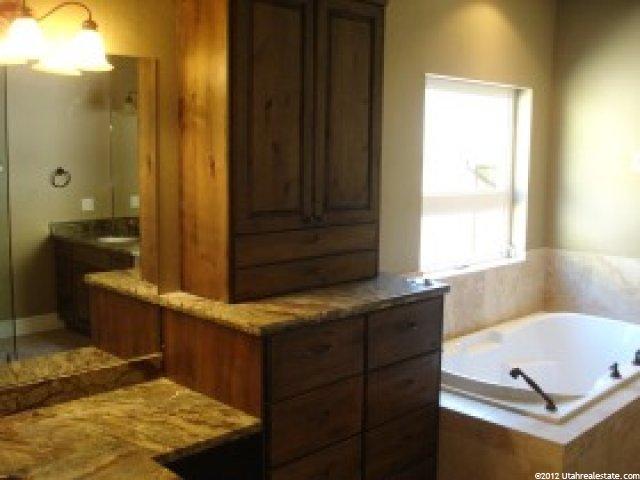 4715 S Bountiful Ridge Dr E, Bountiful, UT 84010 — photo 8