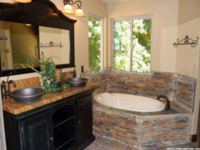 1823 Sunset Dr, Kaysville, UT 84037 — photo 9