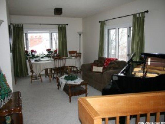 712 N Hillside Dr E, Centerville, UT 84014 — photo 12