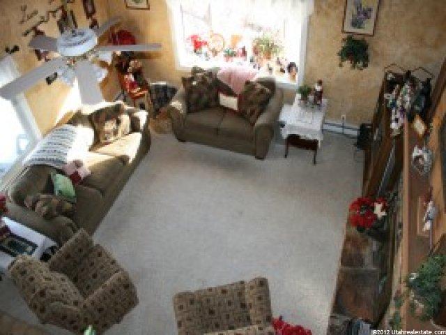 712 N Hillside Dr E, Centerville, UT 84014 — photo 6