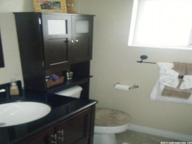 125 Phillips St, Layton, UT 84041 — photo 8