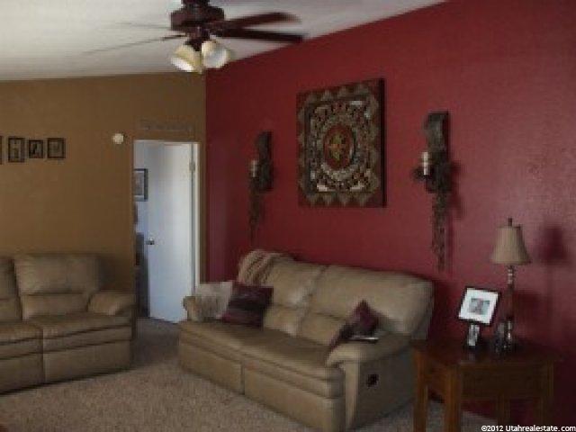 576 S 2375 W, Vernal, UT 84078 — photo 2