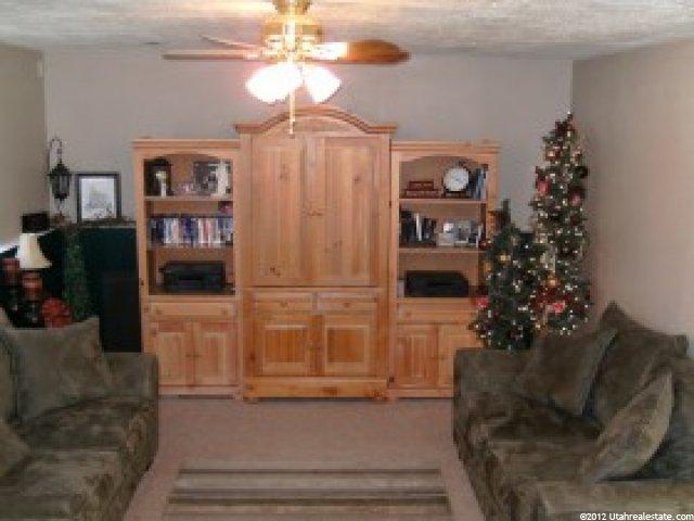 1035 W 325 N, Hyrum, UT 84319 — photo 4