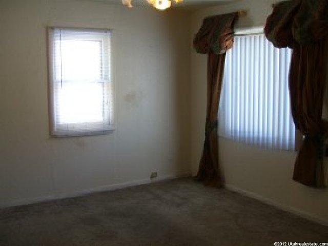 962 S 550 E, Clearfield, UT 84015 — photo 2