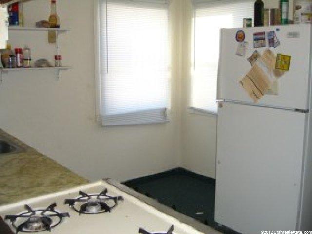 962 S 550 E, Clearfield, UT 84015 — photo 3