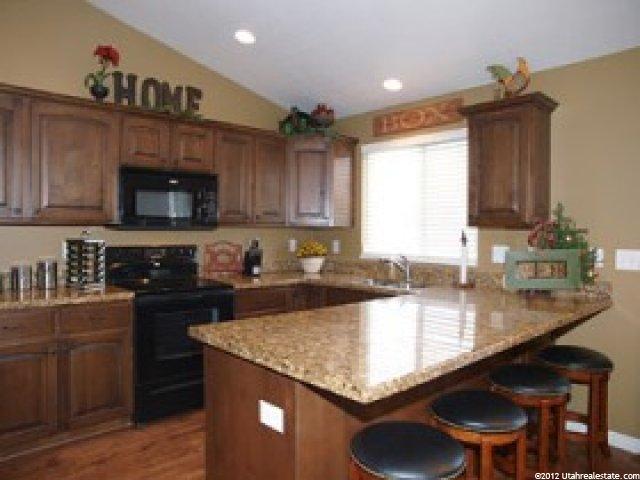 246 Buckingham Dr, North Salt Lake, UT 84054 — photo 2