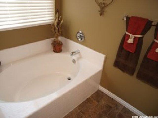 246 Buckingham Dr, North Salt Lake, UT 84054 — photo 8