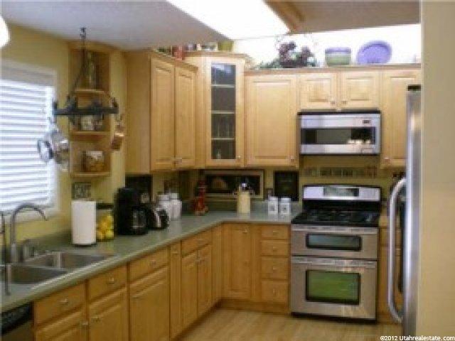 1027 E Heather Cir, Sandy, UT 84094 — photo 3