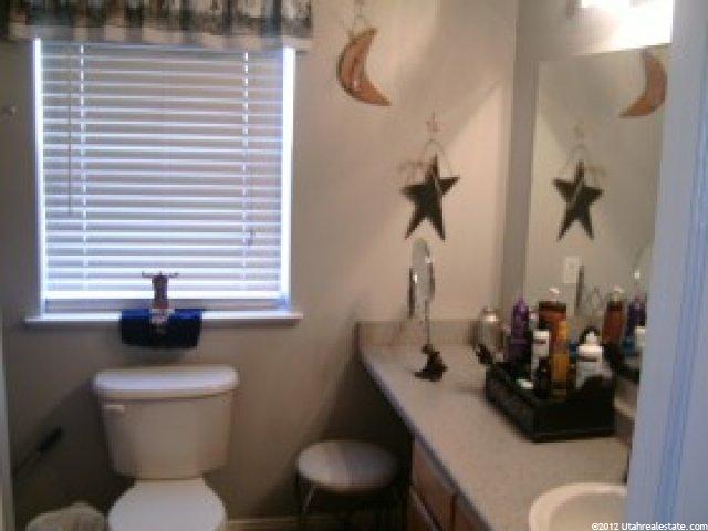 271 E 400 S, Hyrum, UT 84319 — photo 9