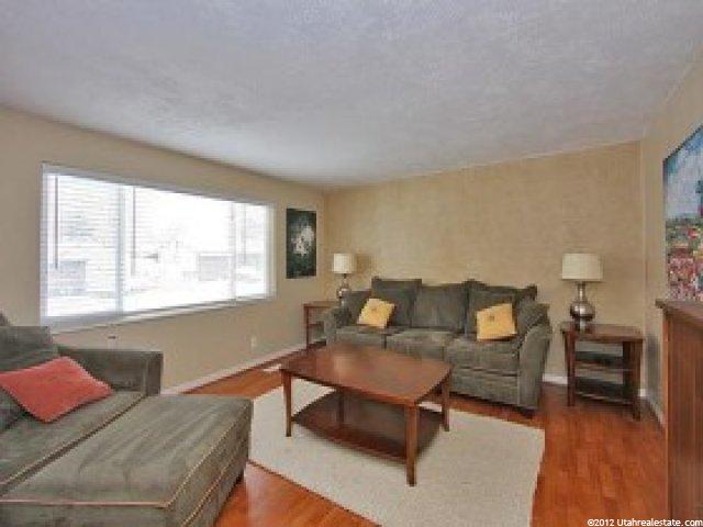 10259 S Mount View Dr E, Sandy, UT 84070 — photo 4